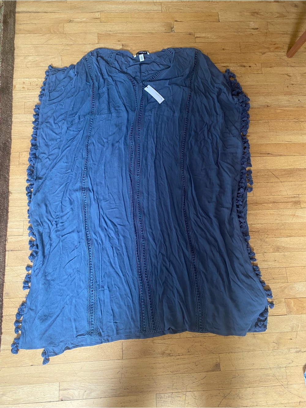 Michael stars Los Angeles  cover up. Gorgeous blue. Nice detail. NWT!! One size